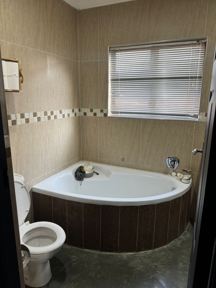 3 Bedroom Property for Sale in Wilkoppies North West